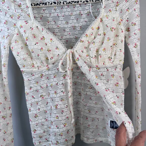 Self Esteem NWT Women's L Long Sleeve Floral Ditsy Tie Front Top - Picture 3 of 8